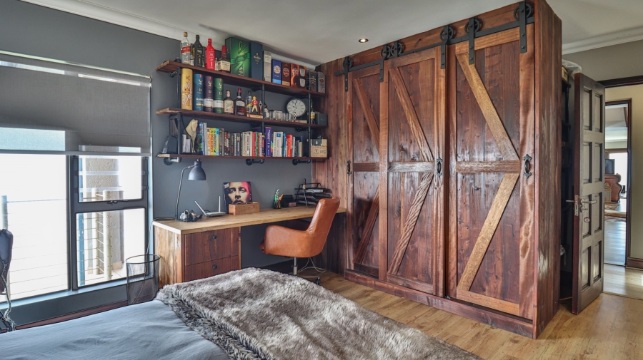 6 Bedroom Property for Sale in Moquini Coastal Estate Western Cape